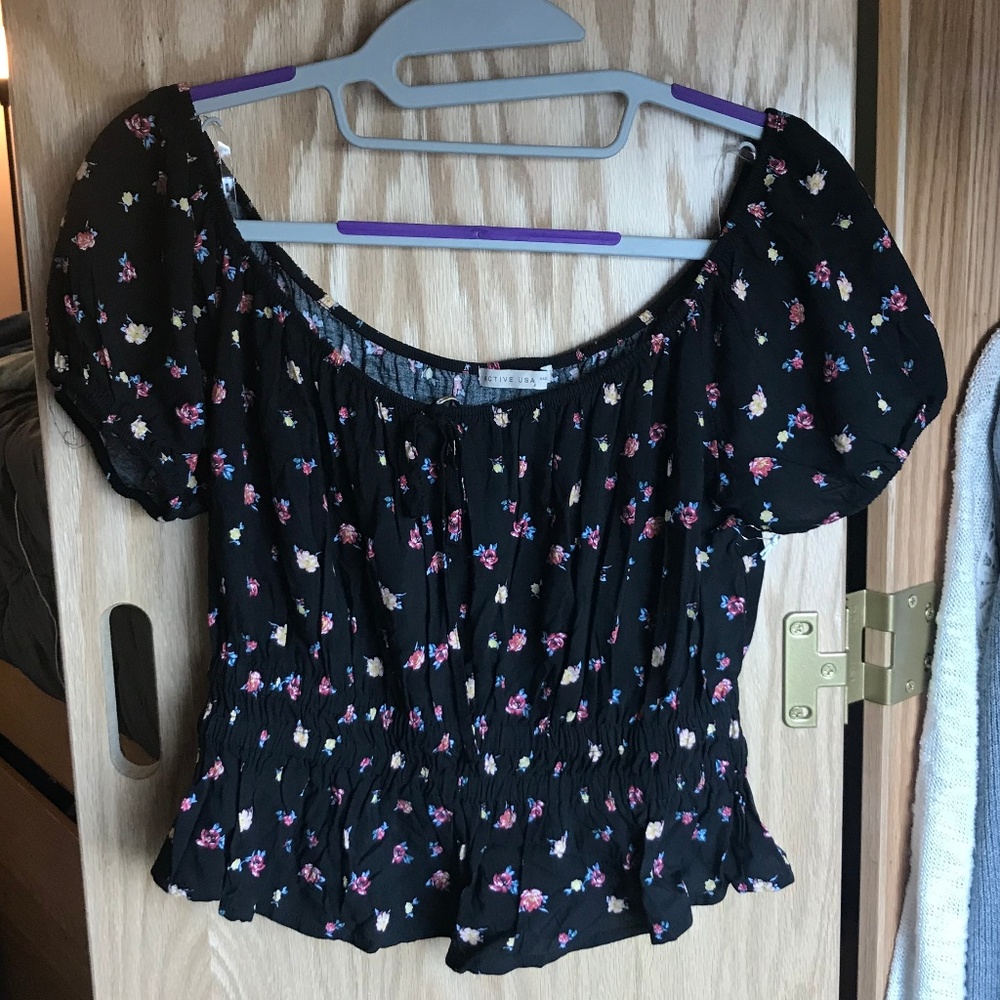 Black Floral Print Crop Top